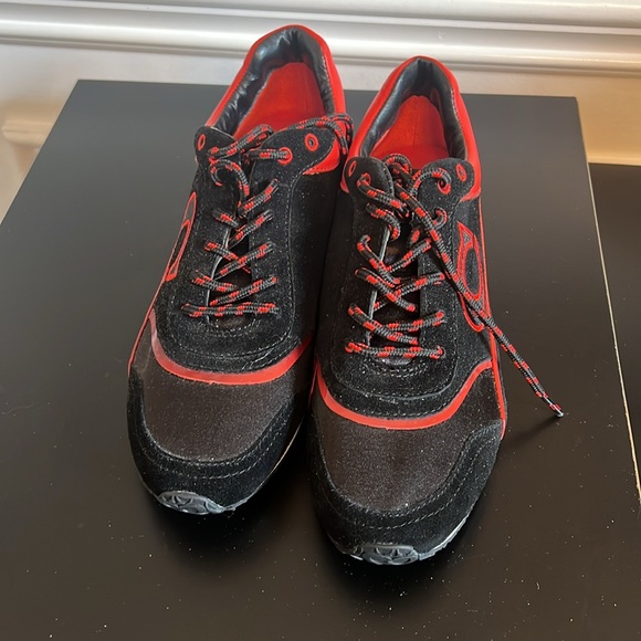 Black and Orange Coach tennis shoe with the number 1941 on back - Picture 2 of 3